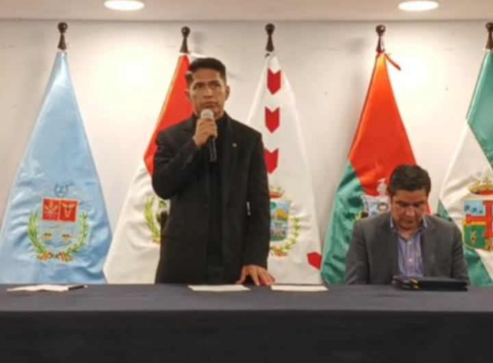 Andrónico Rodríguez promulga la Ley 075